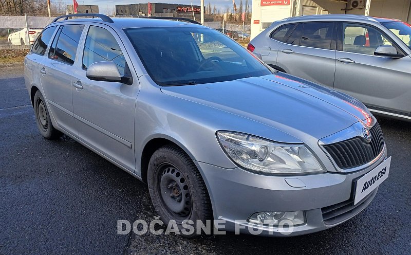 Škoda Octavia II 2.0TDi Elegance