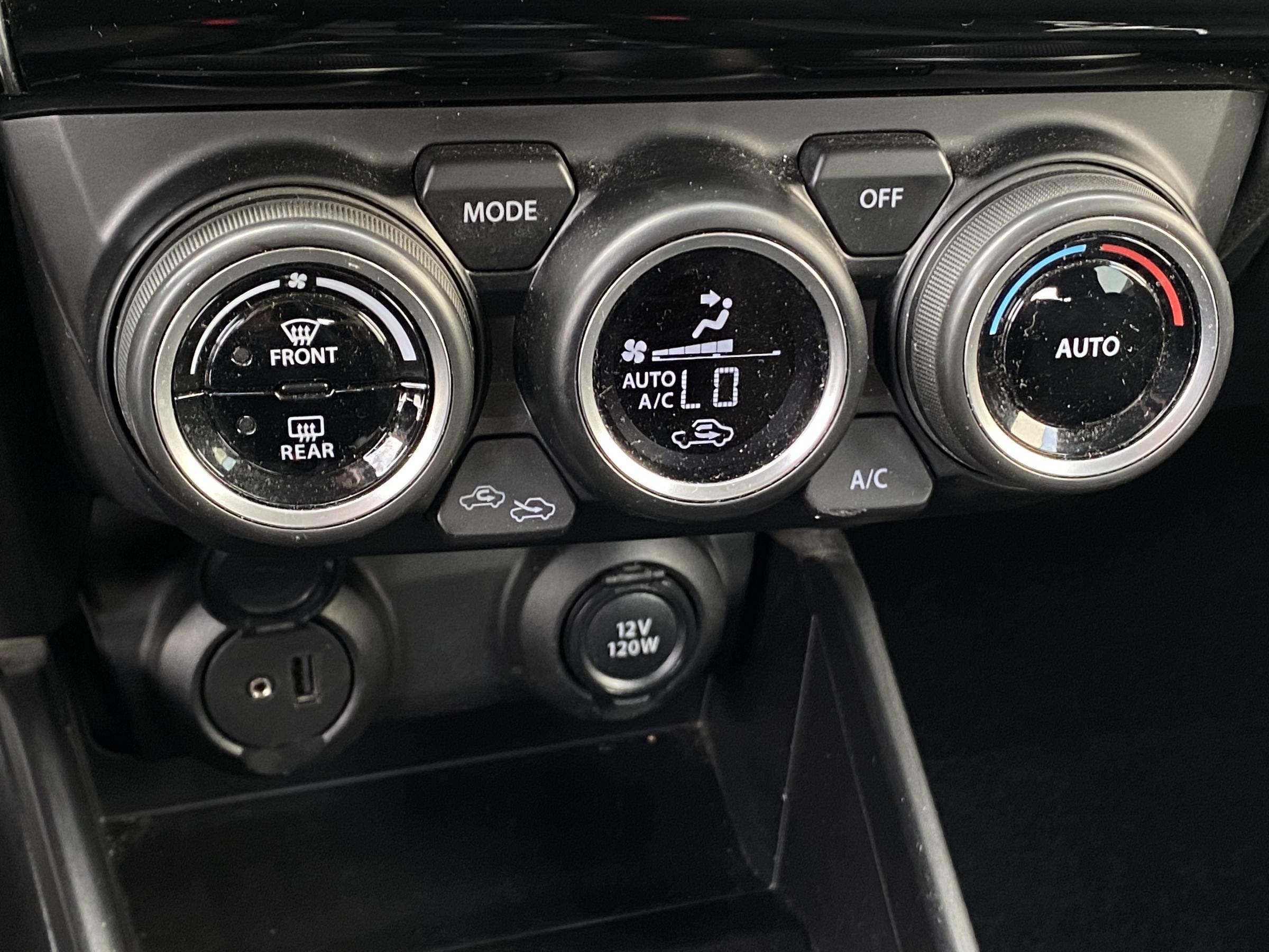 Suzuki Swift, 2023 - pohled č. 16