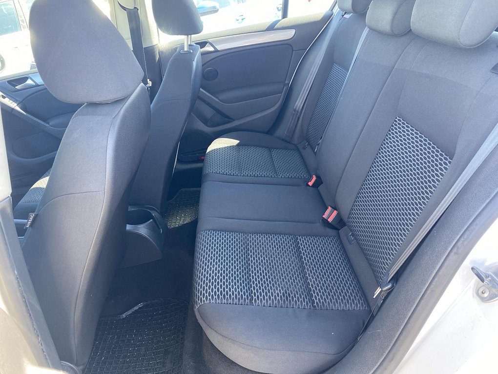 Volkswagen Golf 1.4TSI 
