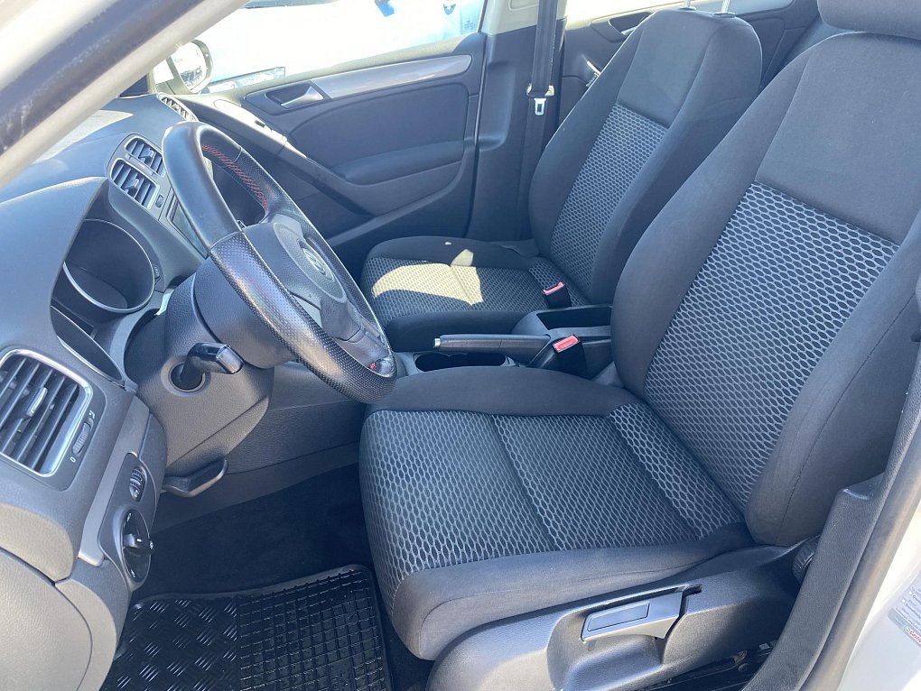 Volkswagen Golf 1.4TSI 