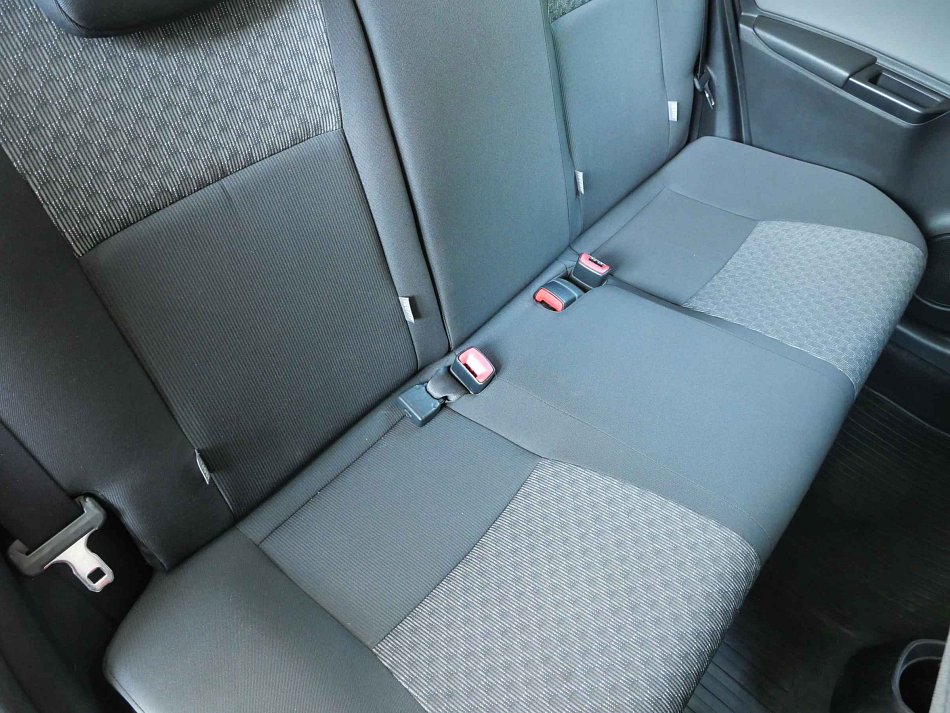Toyota Yaris 1.3i 