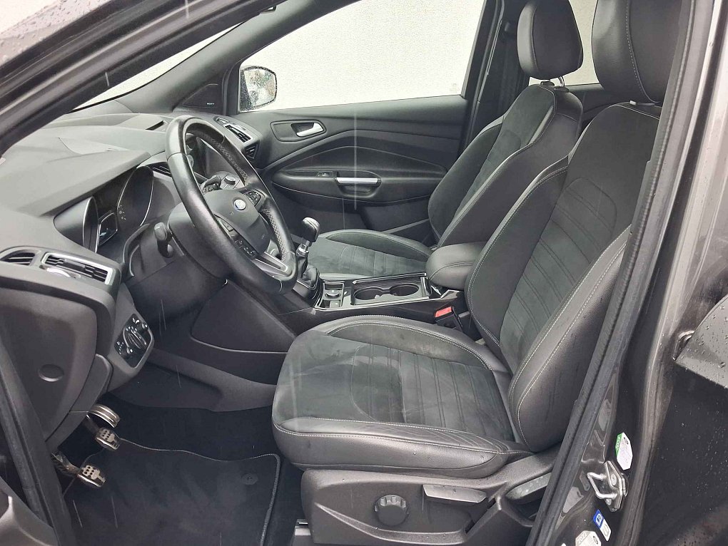 Ford Kuga 1.5 EB ST-Line