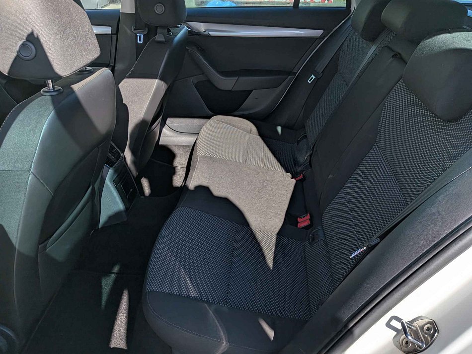 Škoda Octavia III 2.0 TDi Ambition