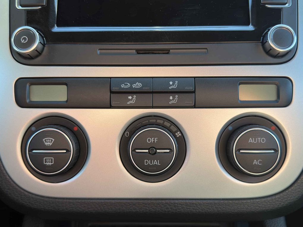 Volkswagen Scirocco 2.0TSi 