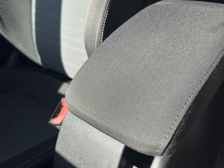 Volkswagen Scirocco 2.0TSi 