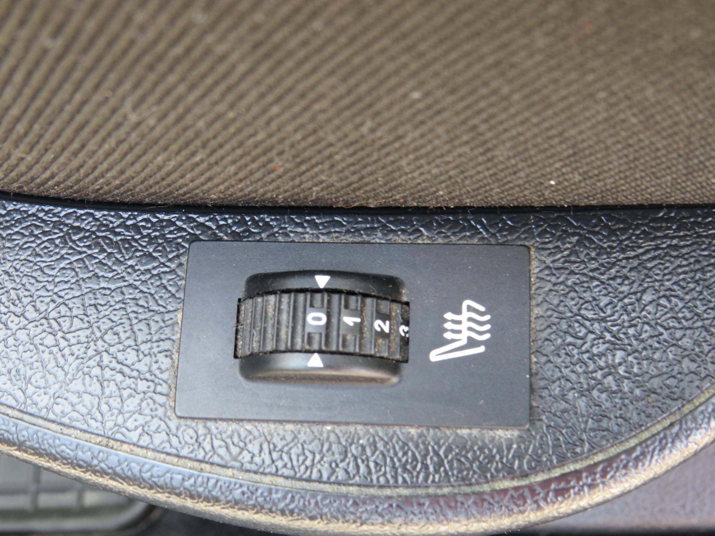 Peugeot 207, 2008 - pohled č. 12