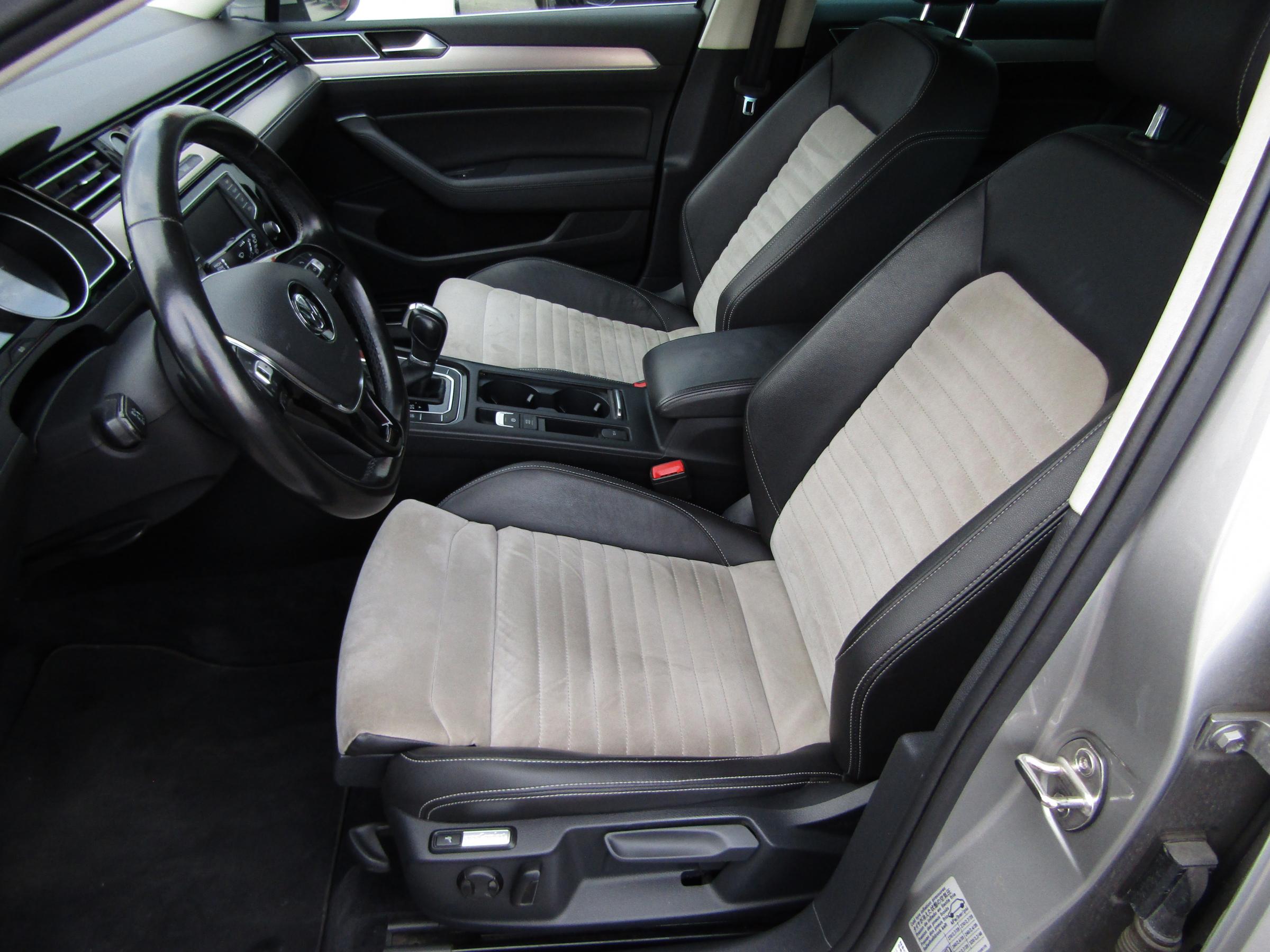 Volkswagen Passat, 2016 - pohled č. 10