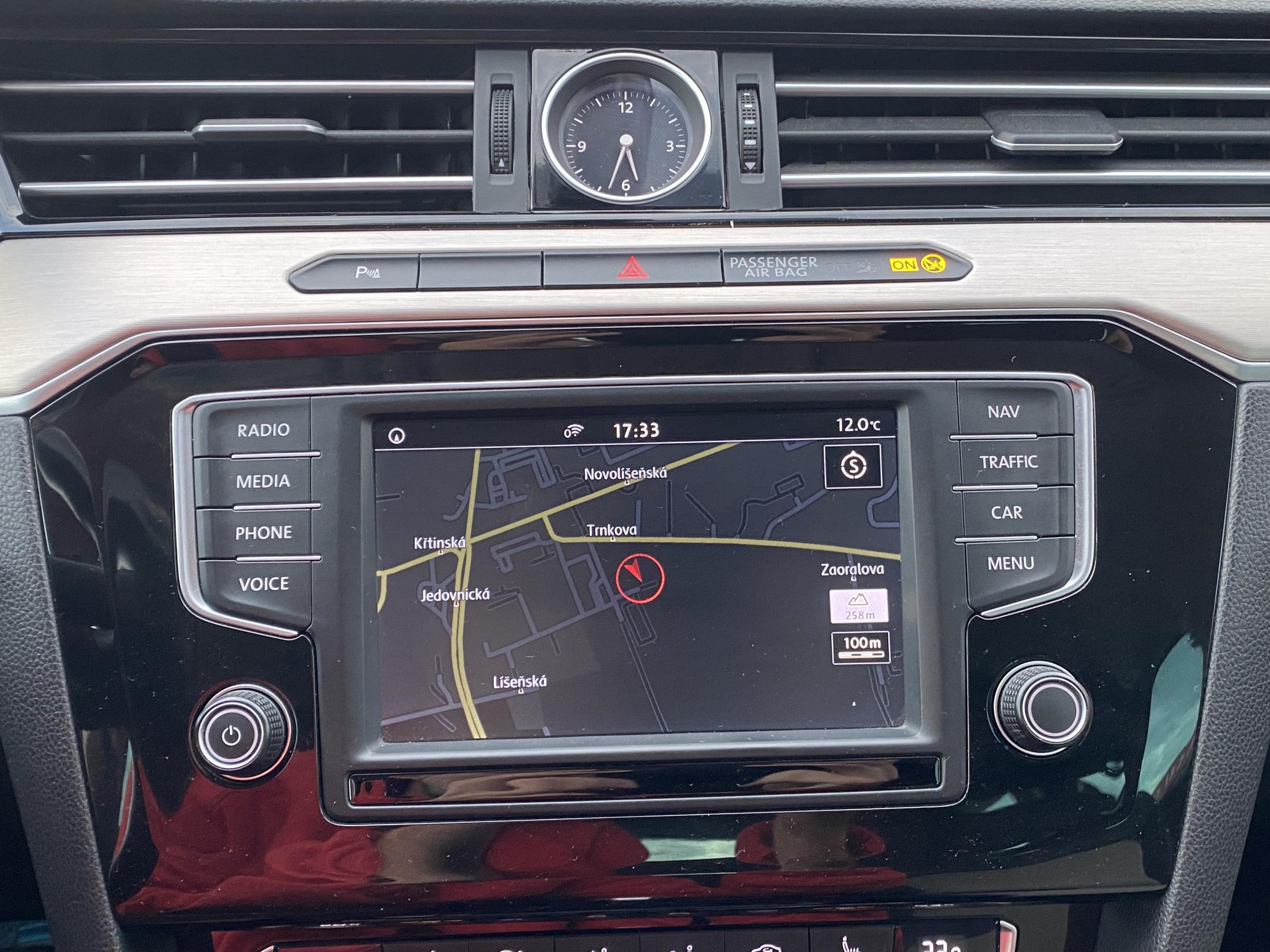 Volkswagen Passat, 2016 - pohled č. 16