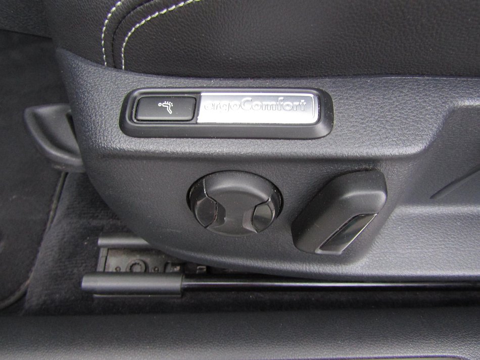 Volkswagen Passat 2.0 TDi Highline