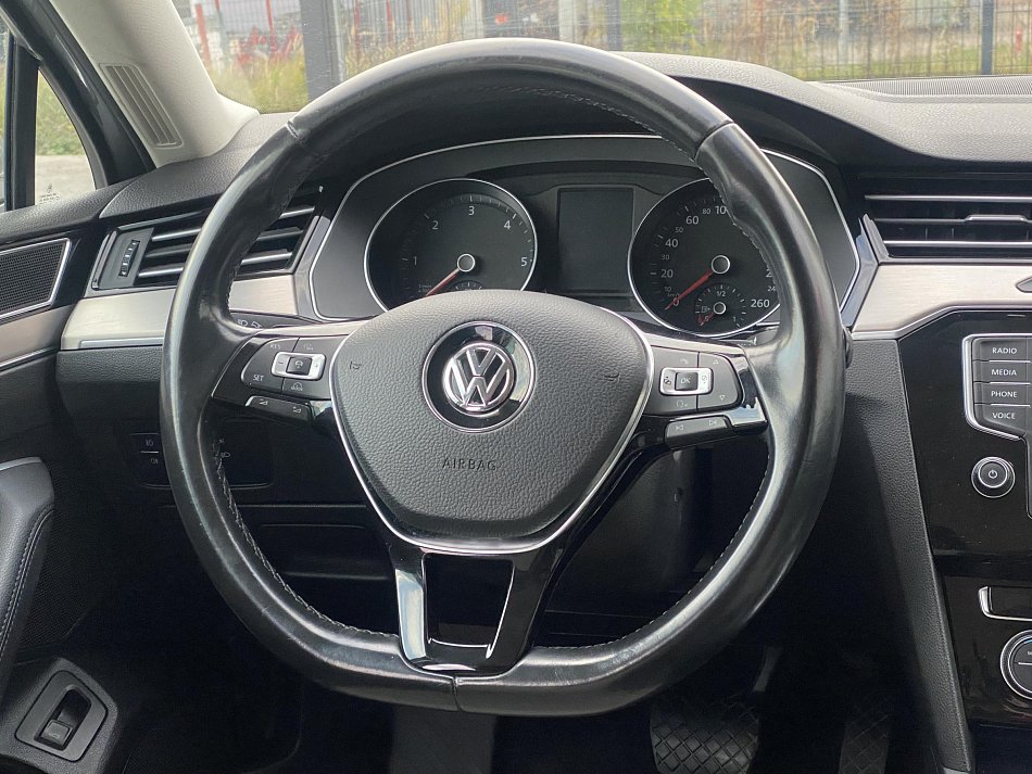 Volkswagen Passat 2.0 TDi Highline