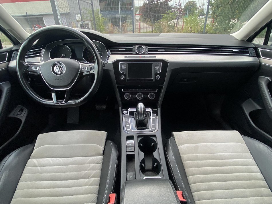 Volkswagen Passat 2.0 TDi Highline