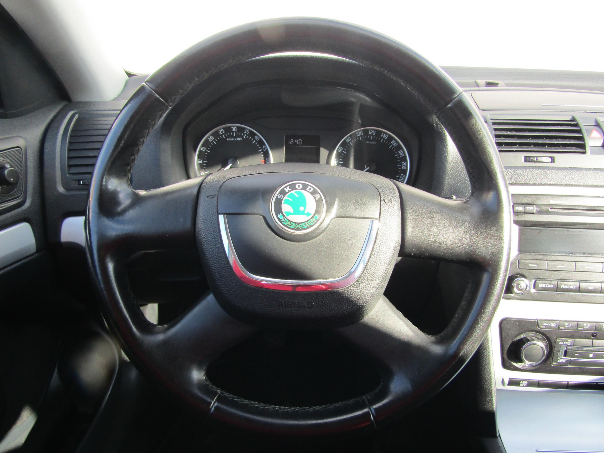 Škoda Octavia II, 2010 - pohled č. 15