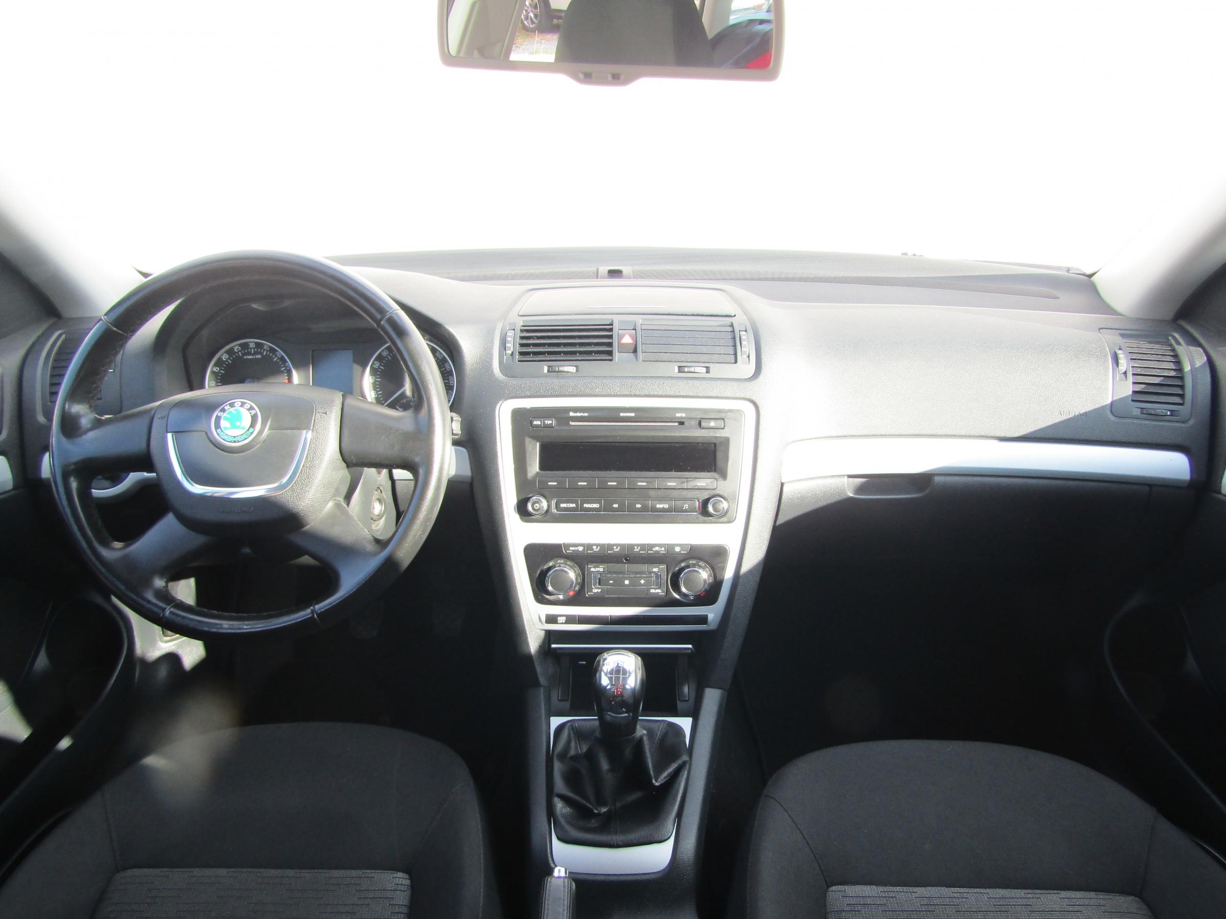 Škoda Octavia II, 2010 - pohled č. 8