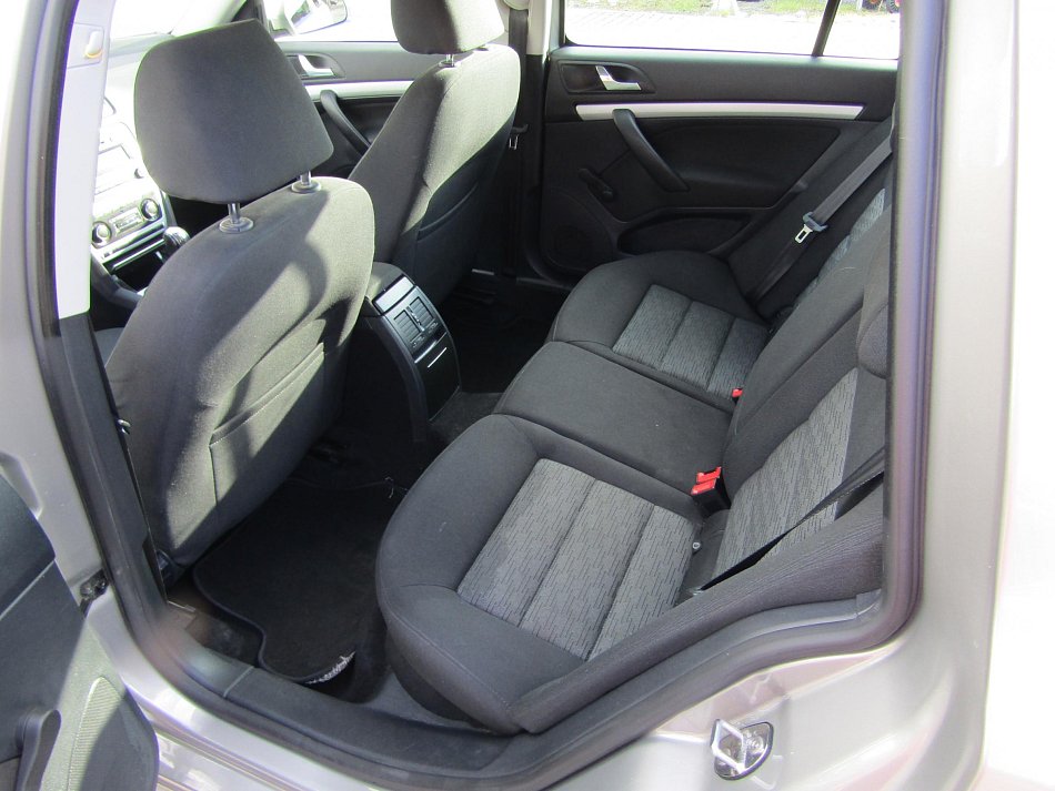 Škoda Octavia II 1.6 TDi Ambition