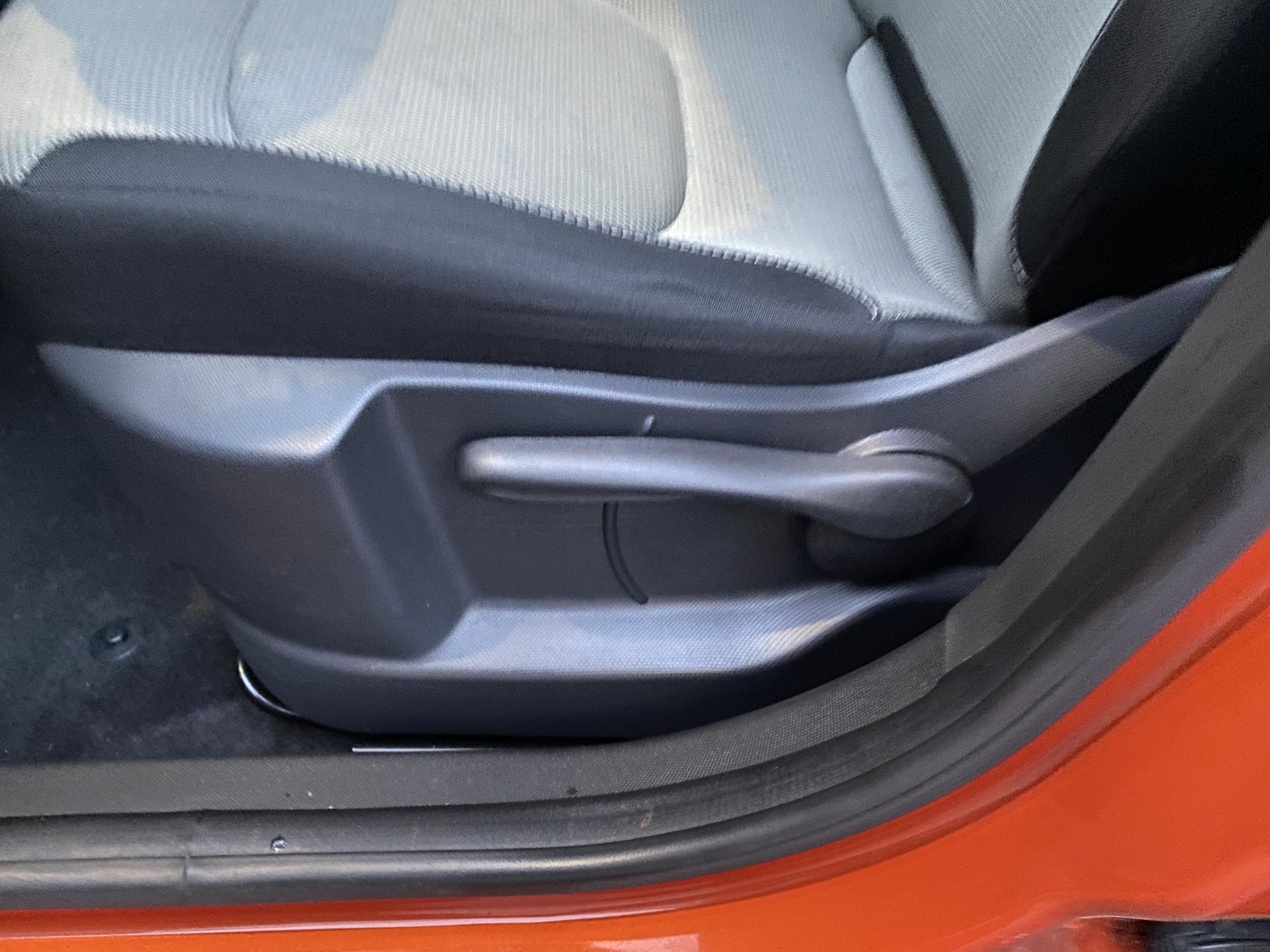 Renault Captur, 2015 - pohled č. 14