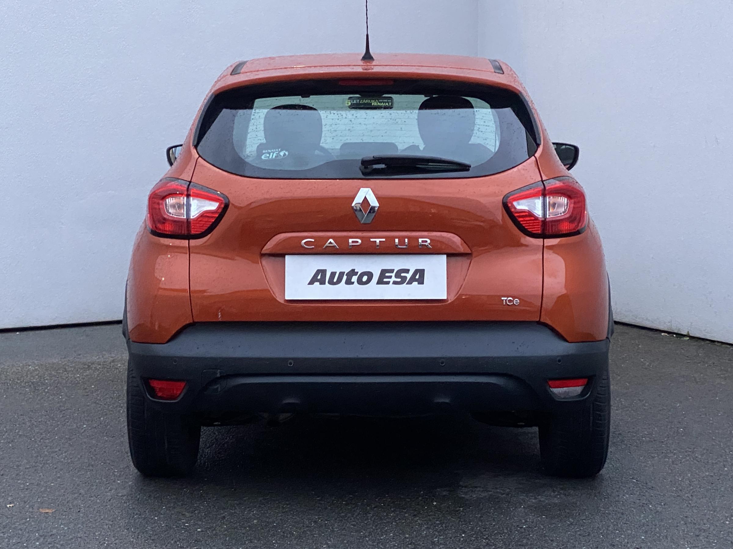 Renault Captur, 2015 - pohled č. 5