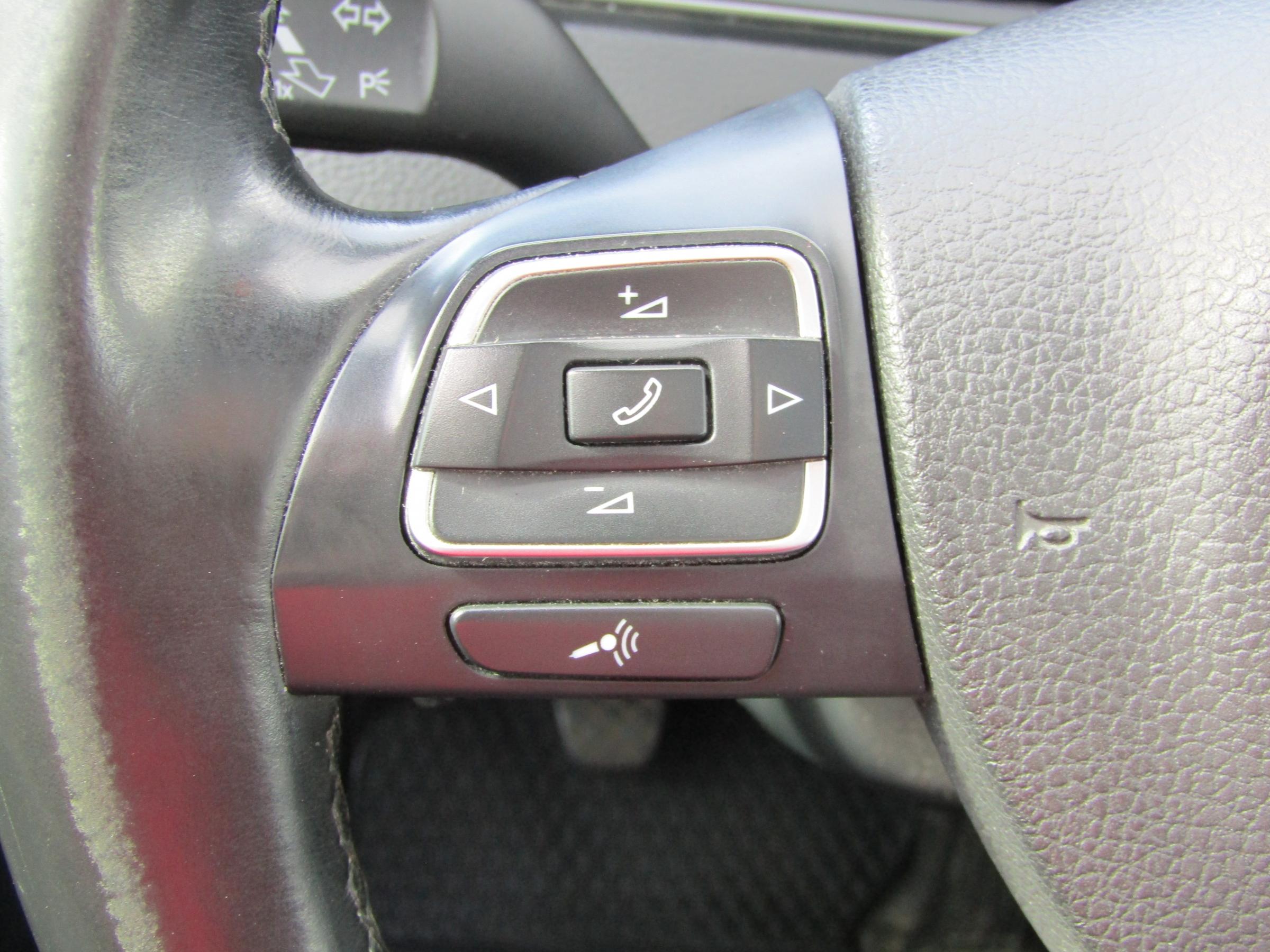 Volkswagen Passat, 2014 - pohled č. 18