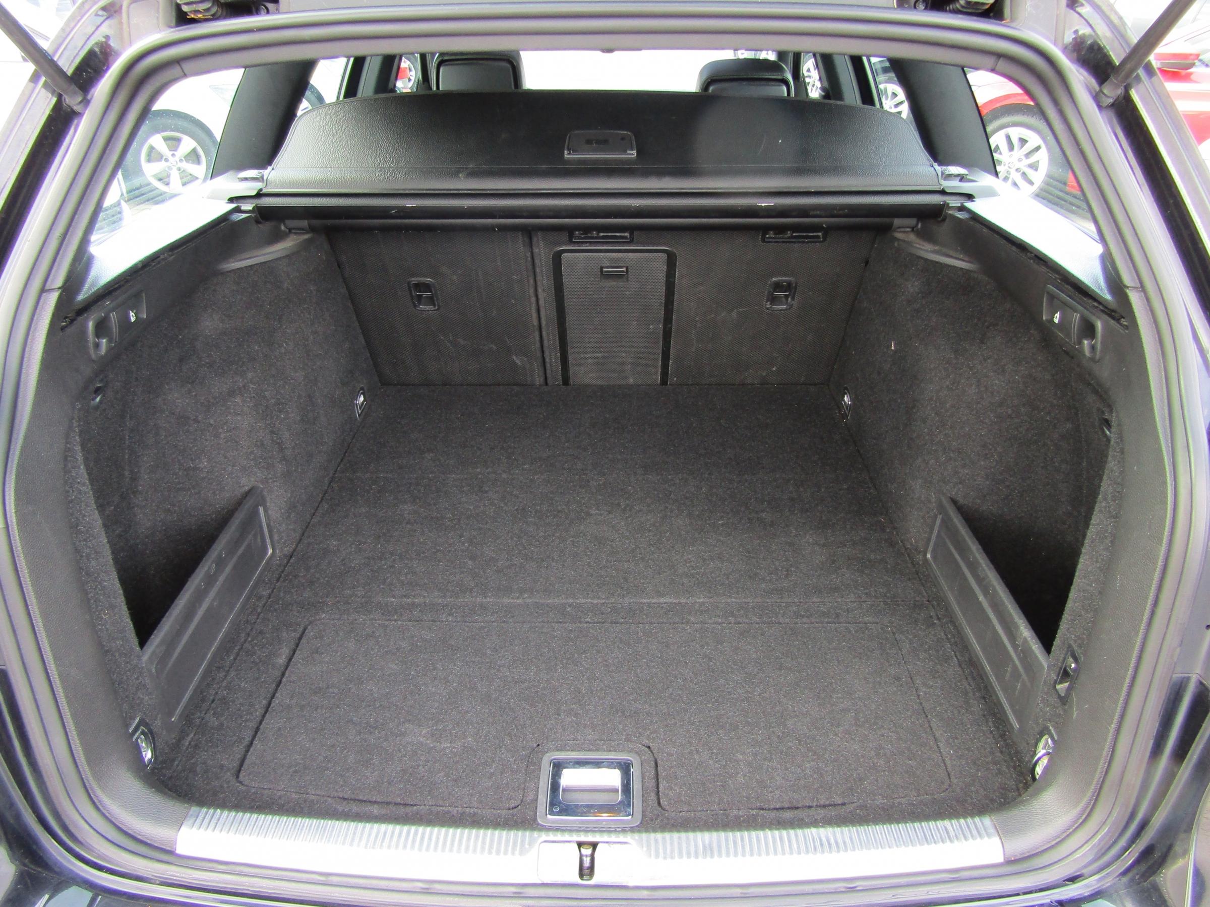 Volkswagen Passat, 2014 - pohled č. 7