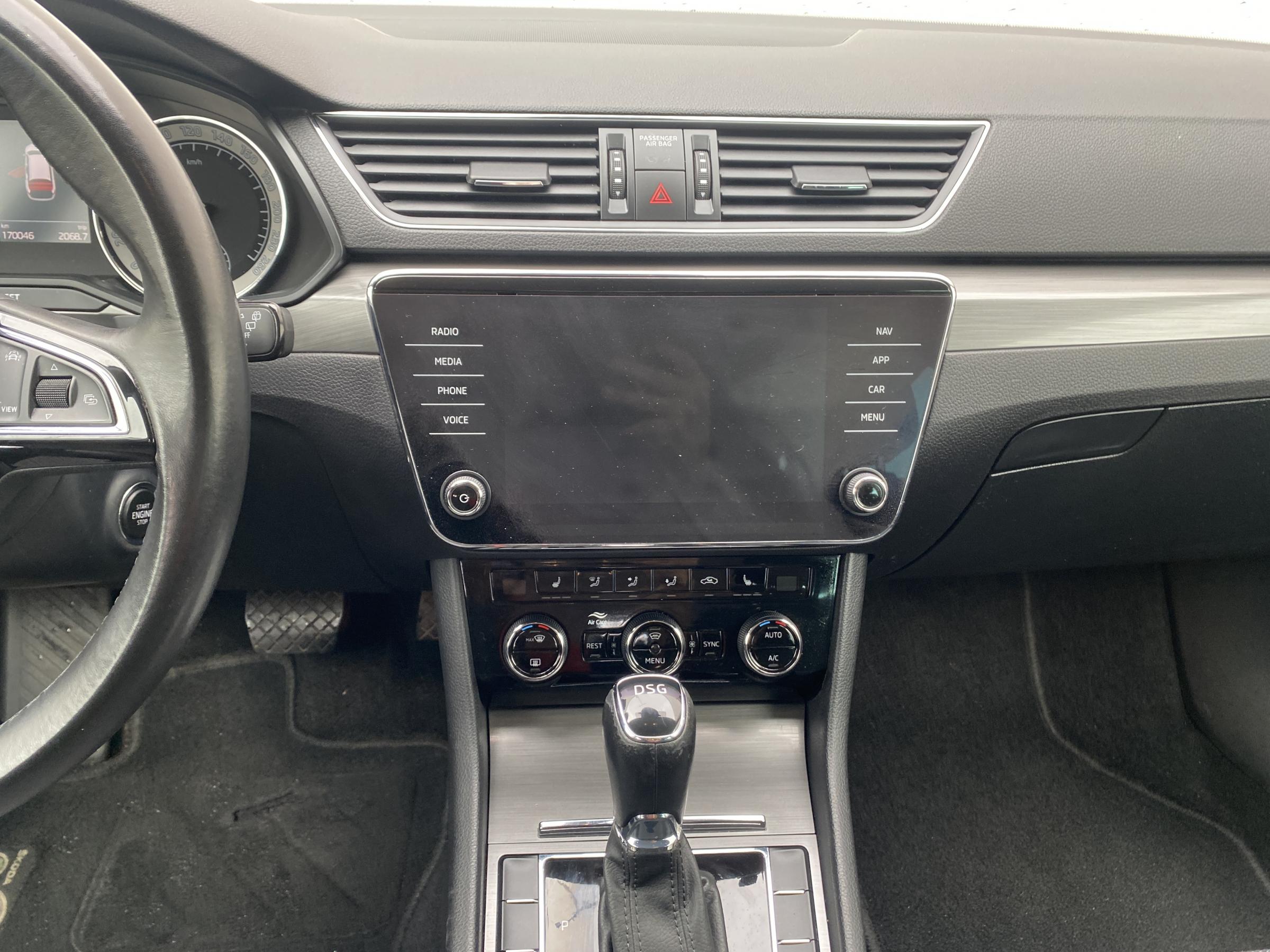 Škoda Superb III, 2019 - pohled č. 10