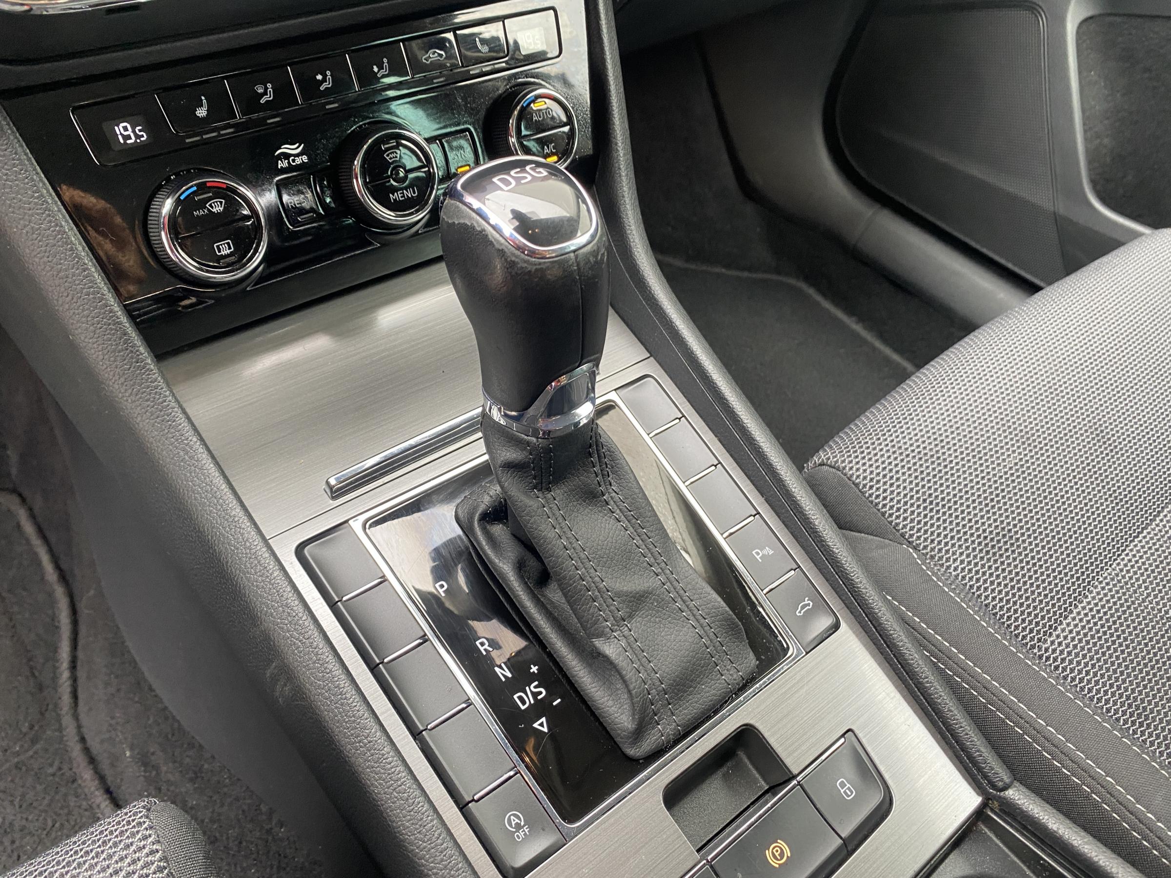 Škoda Superb III, 2019 - pohled č. 19