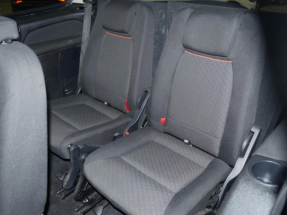 Ford Galaxy 2.0 16V  7Míst