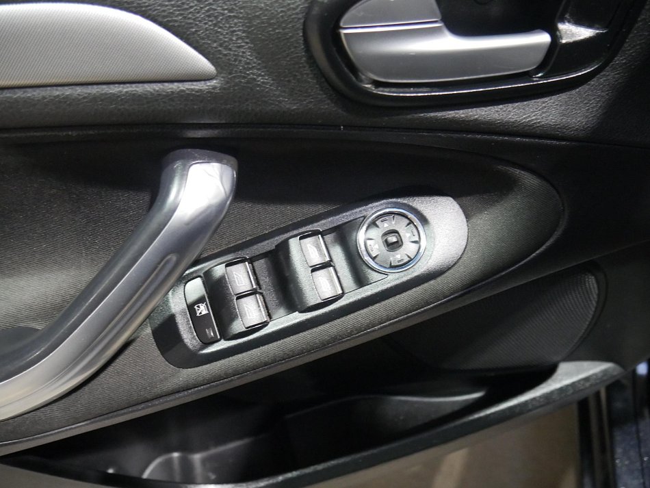 Ford Galaxy 2.0 16V  7Míst