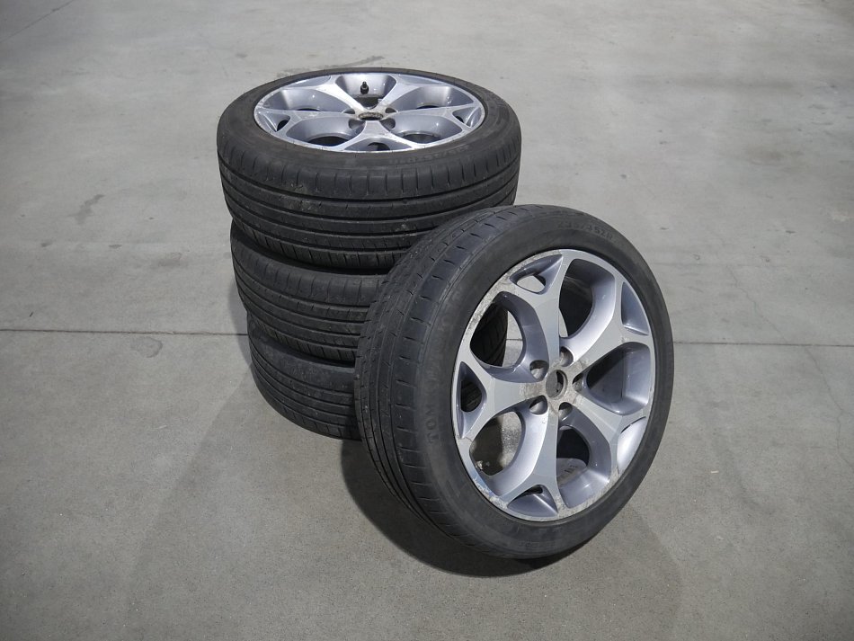 Ford Galaxy 2.0 16V  7Míst