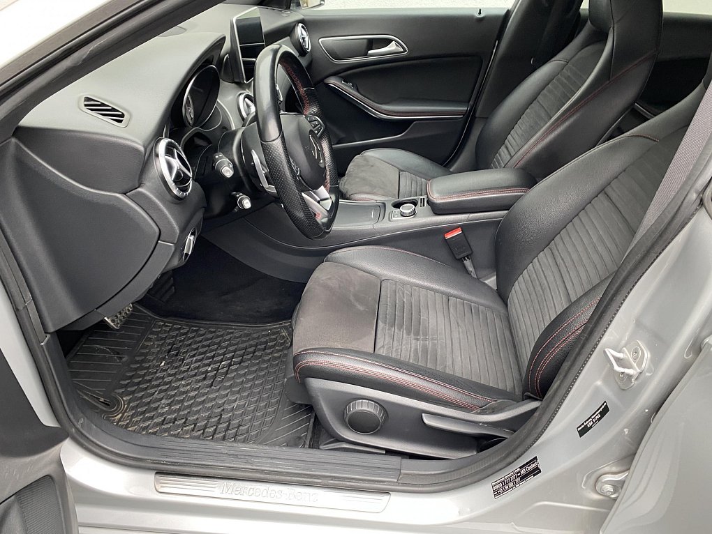 Mercedes-Benz CLA 2.2 CDi  200d