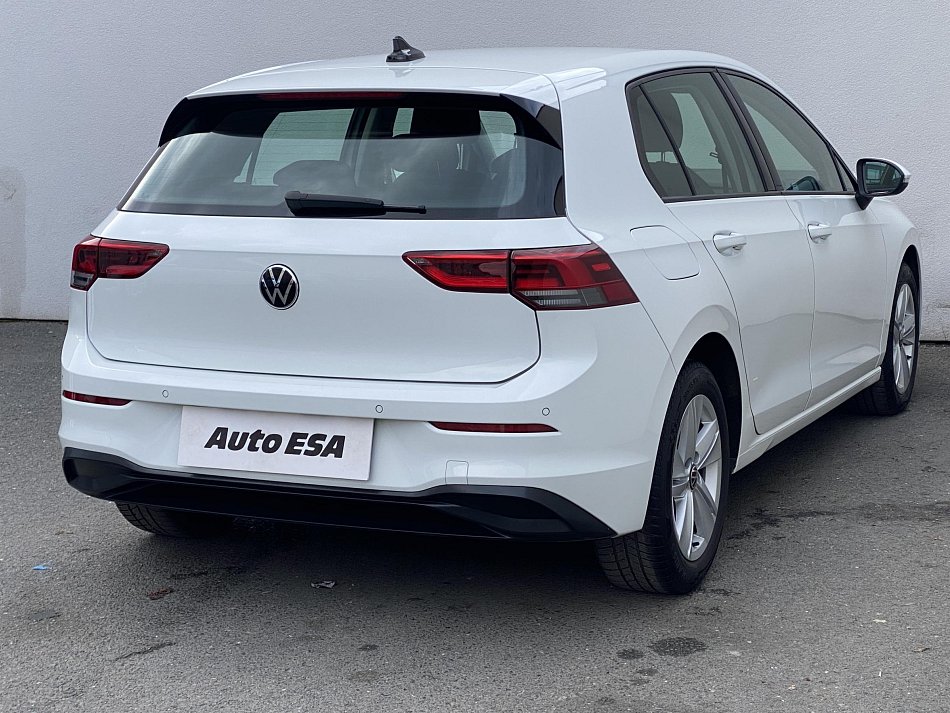 Volkswagen Golf 1.0TSi 