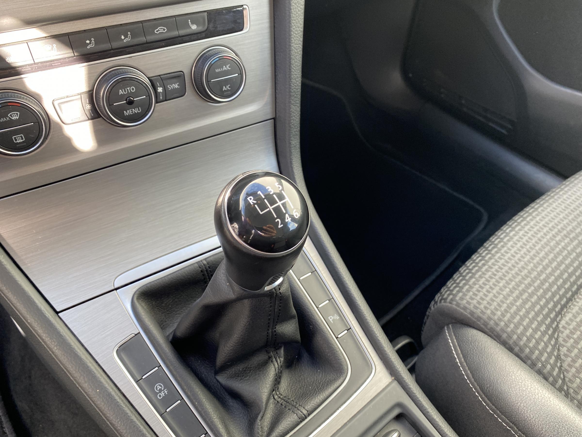 Volkswagen Golf, 2016 - pohled č. 15