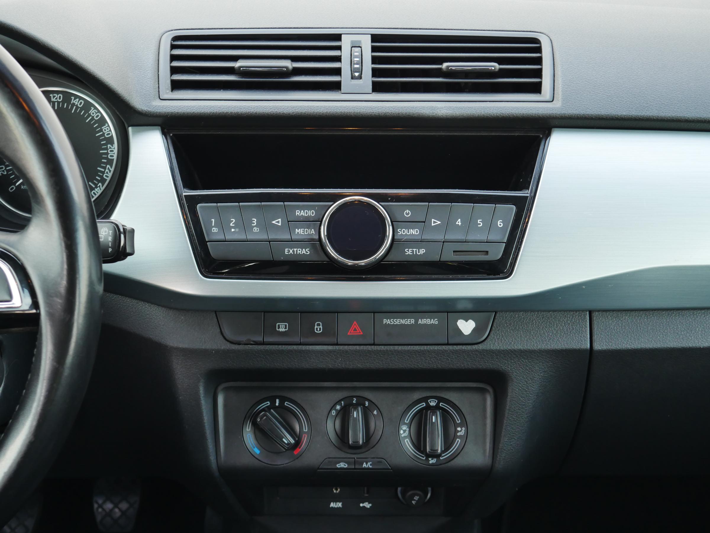 Škoda Fabia III, 2016 - pohled č. 12