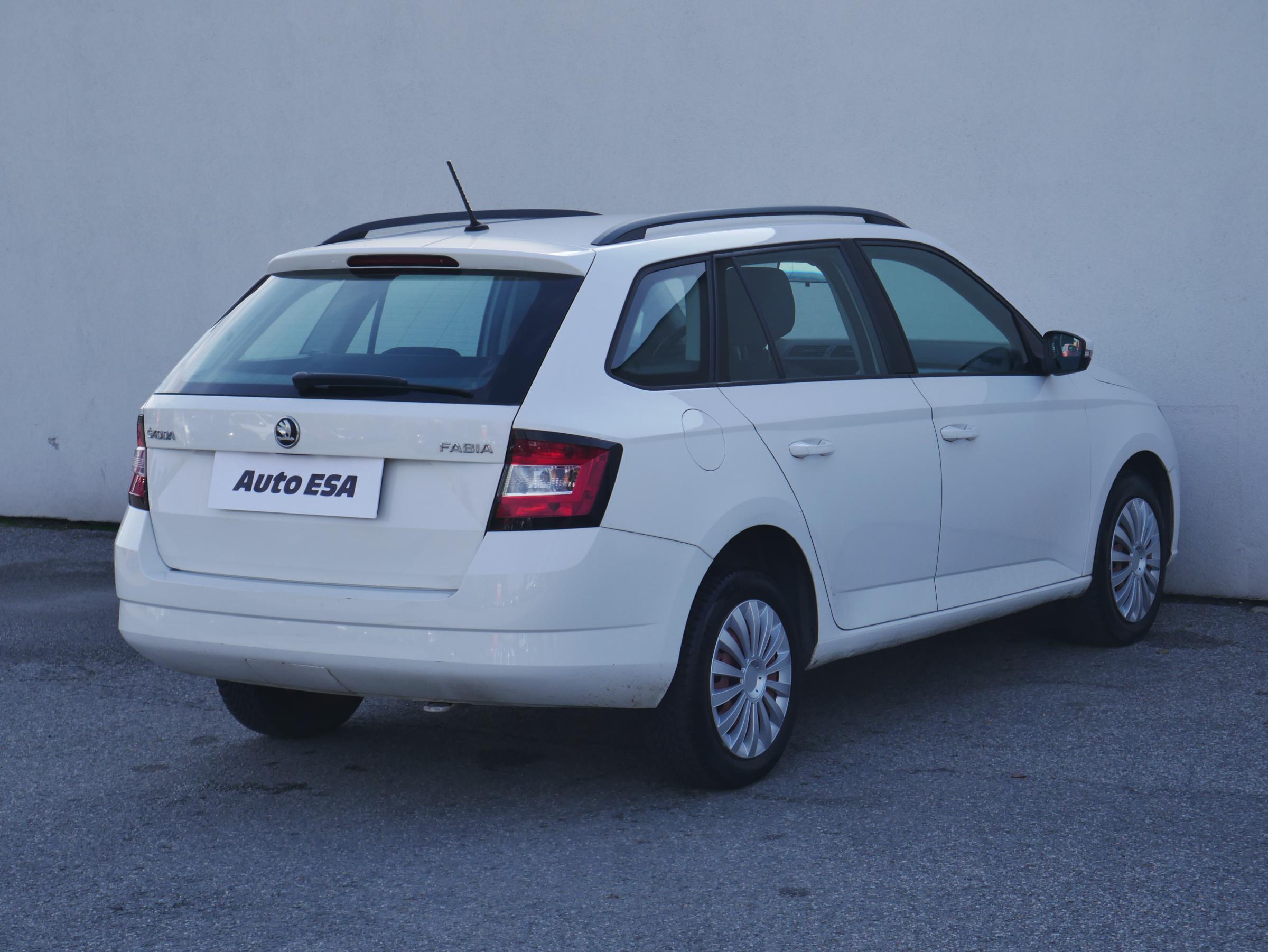 Škoda Fabia III, 2016 - pohled č. 4