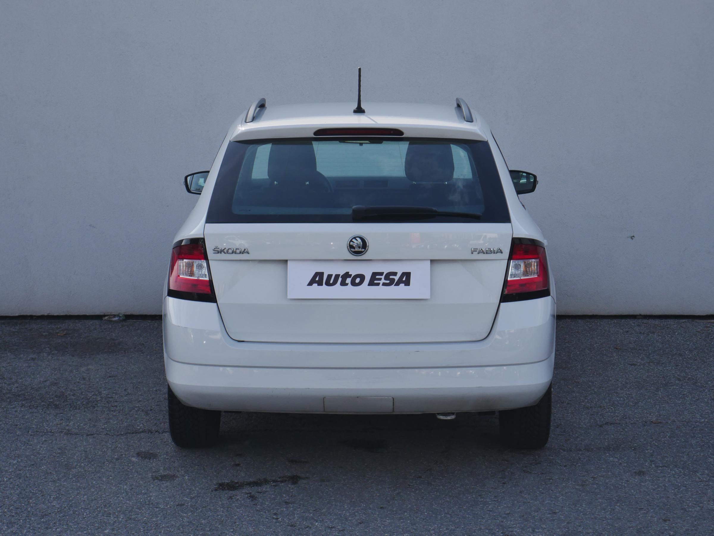 Škoda Fabia III, 2016 - pohled č. 5
