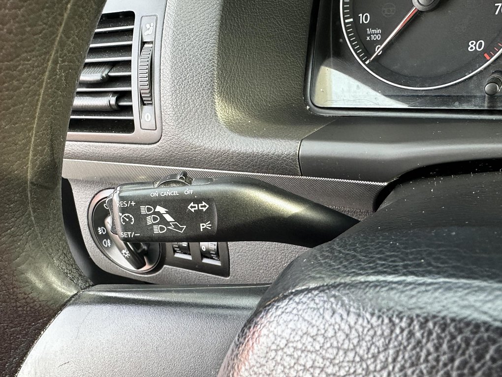 Volkswagen Touran 1.6i 