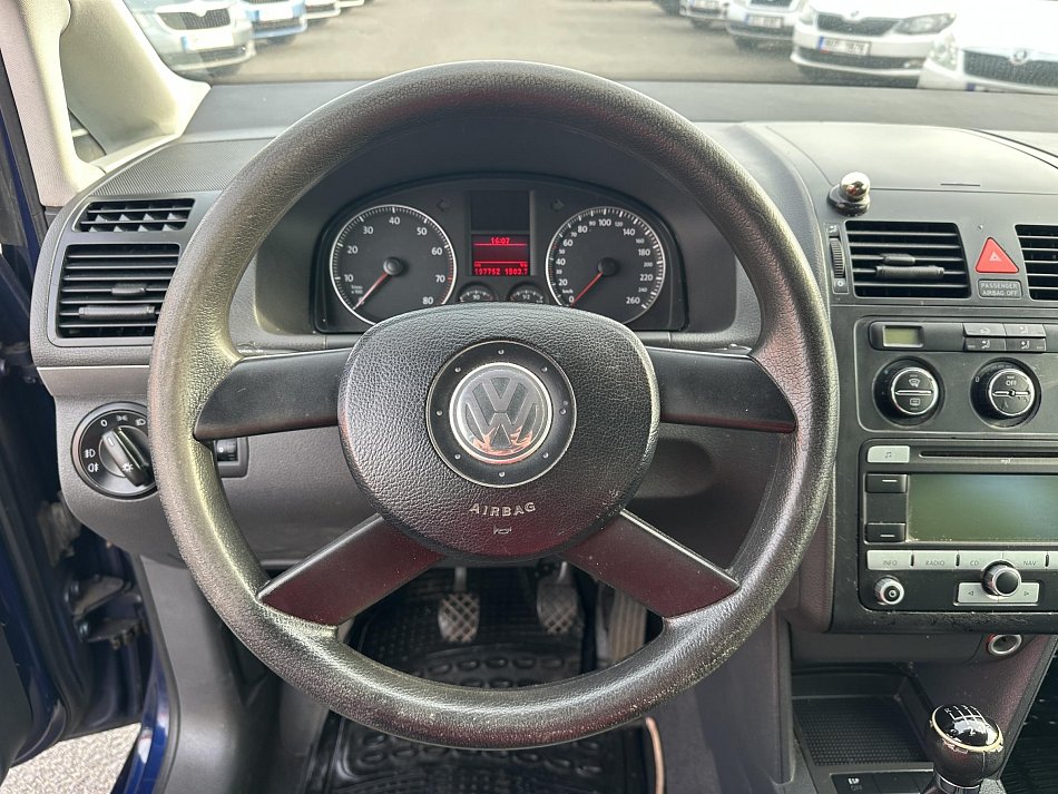Volkswagen Touran 1.6i 