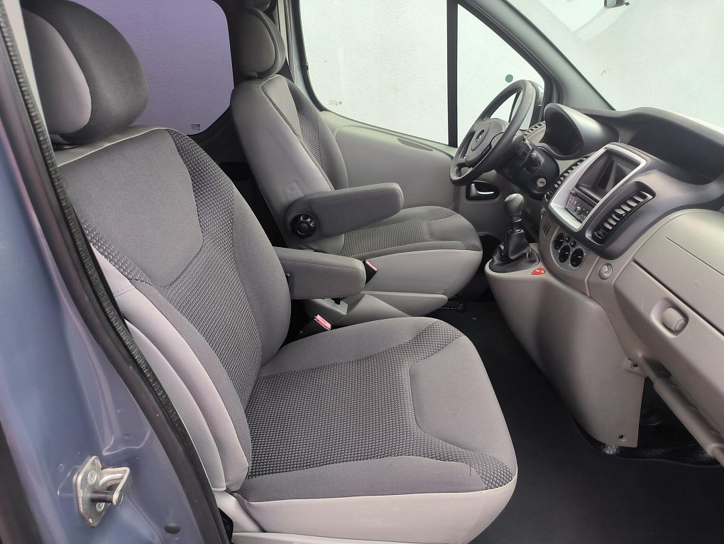 Opel Vivaro 2.0CDTi  5míst