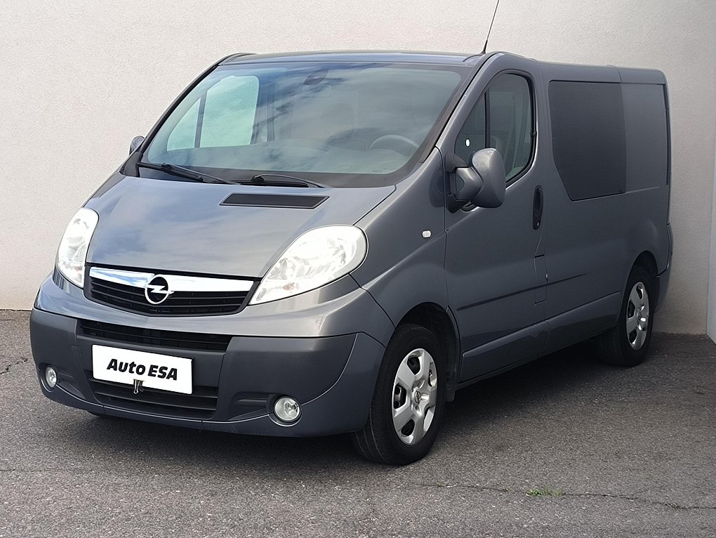 Opel Vivaro 2.0CDTi  5míst