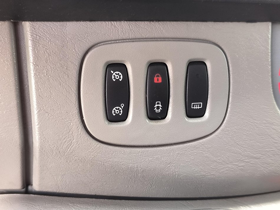 Opel Vivaro 2.0CDTi  5míst