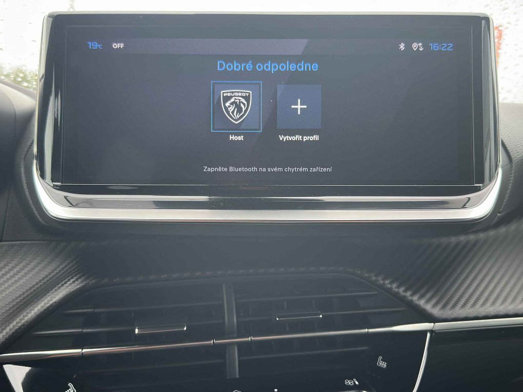Peugeot 2008 1.2PT 