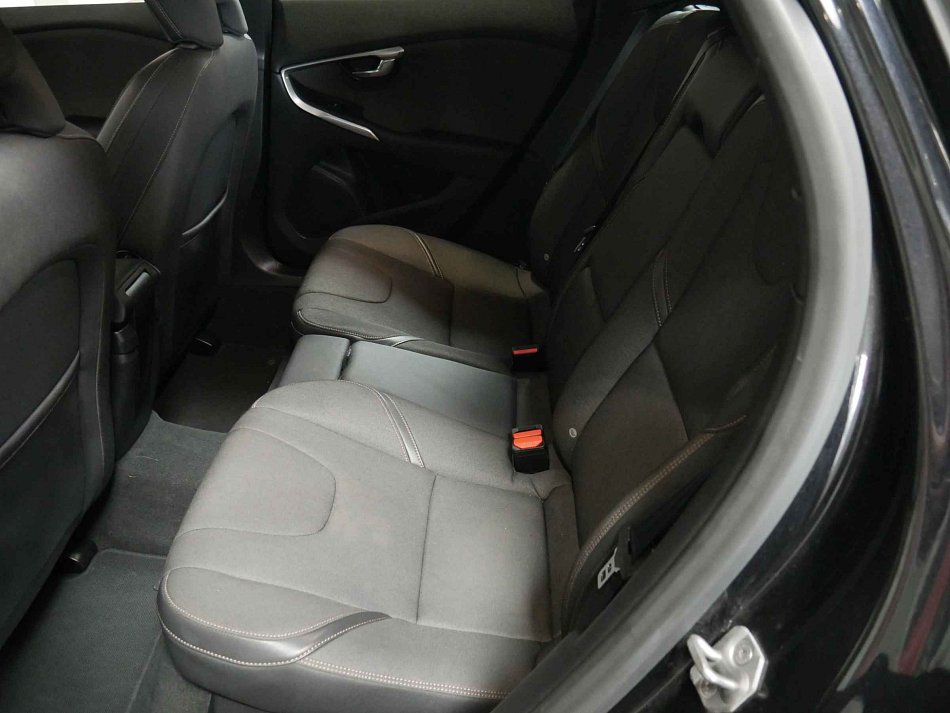 Volvo V40 1.6 D2 