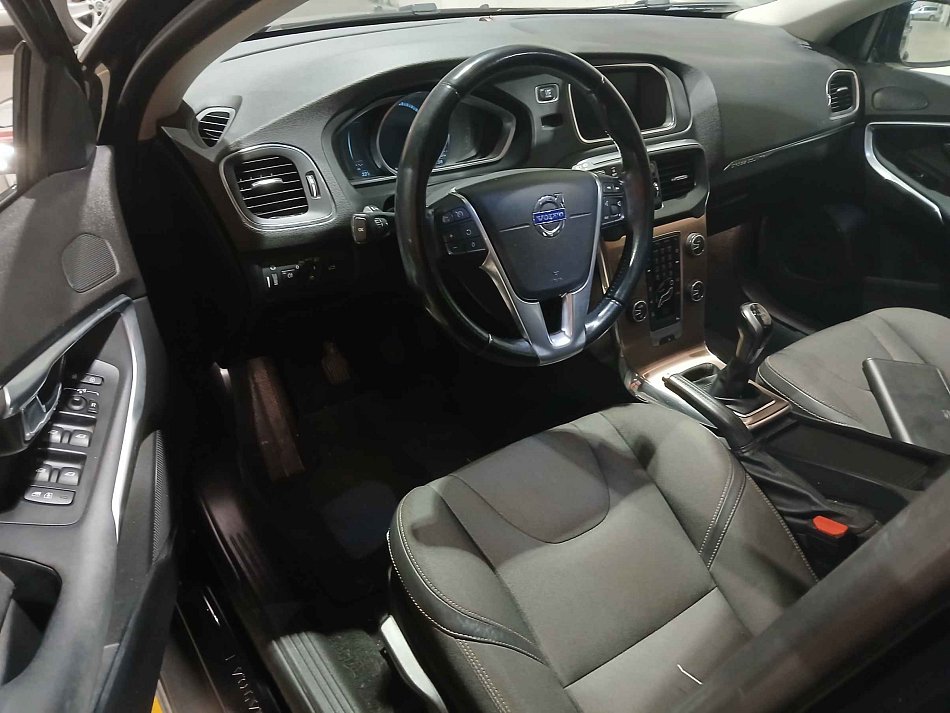 Volvo V40 1.6 D2 