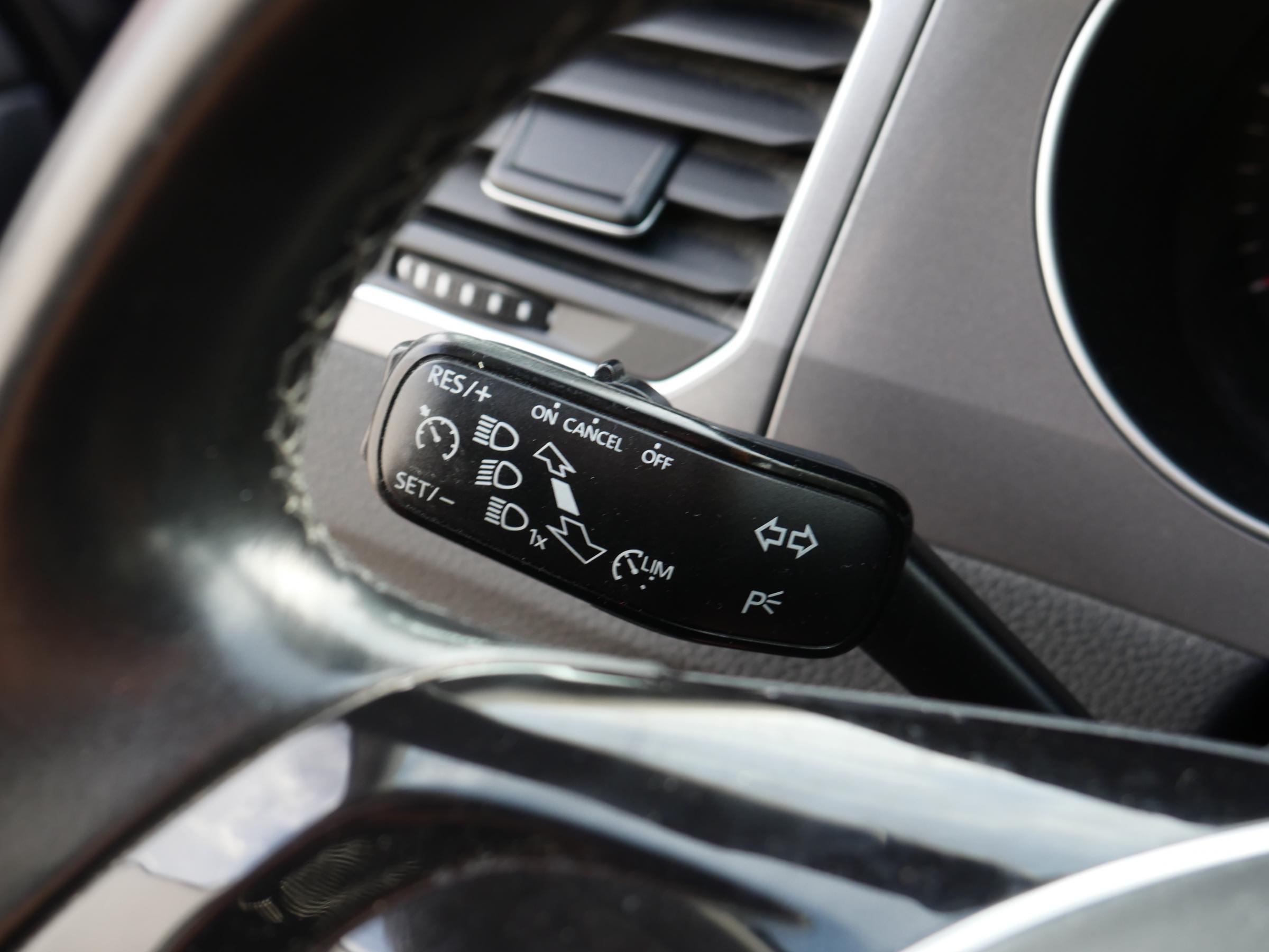 Volkswagen Sportsvan, 2015 - pohled č. 12