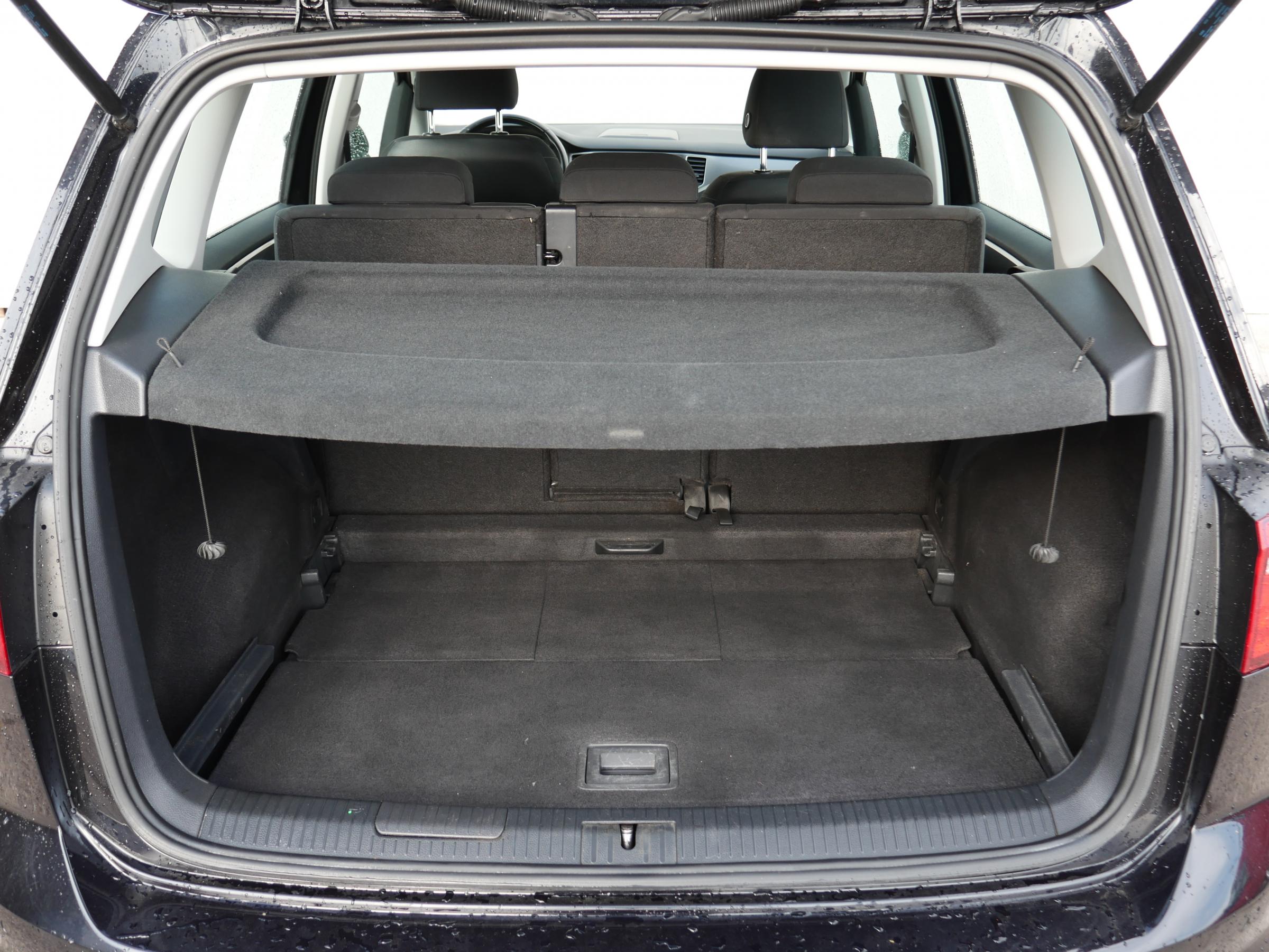 Volkswagen Sportsvan, 2015 - pohled č. 8