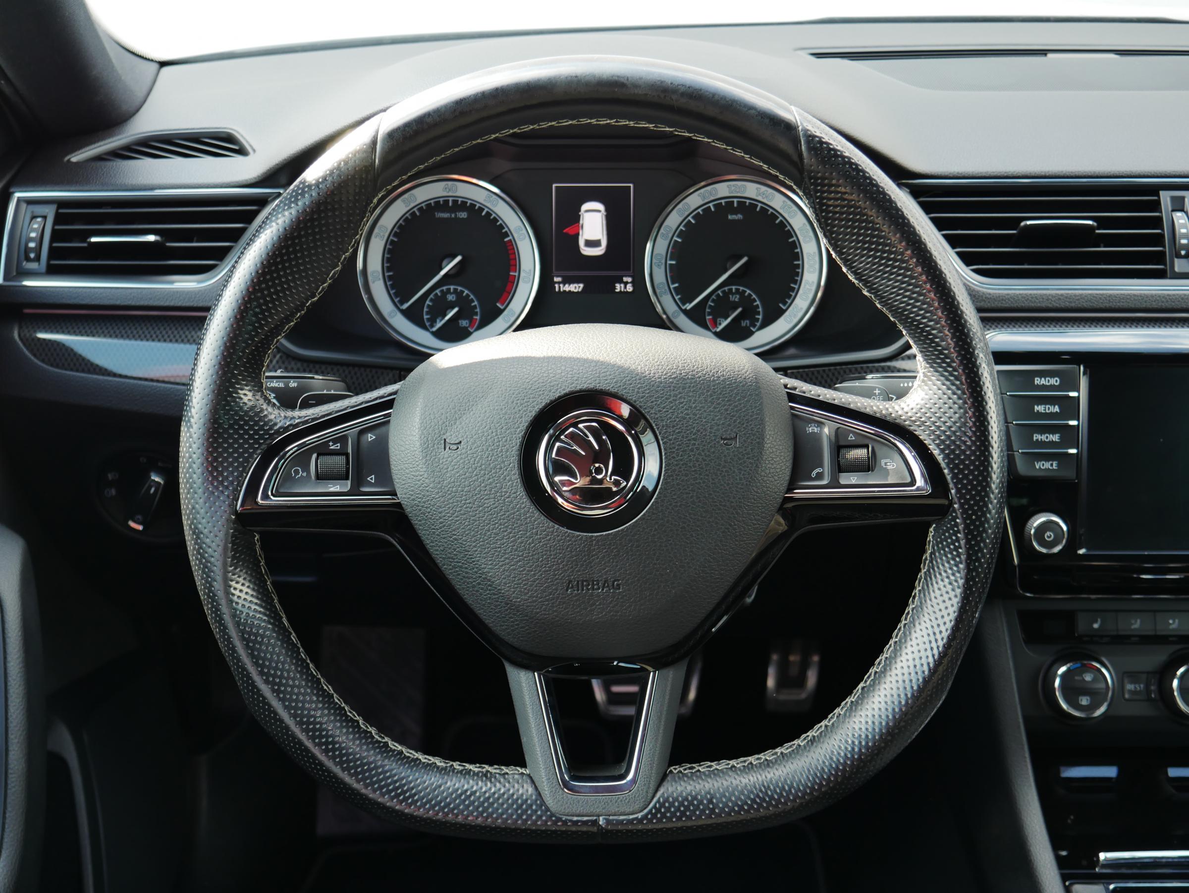 Škoda Superb III, 2017 - pohled č. 12