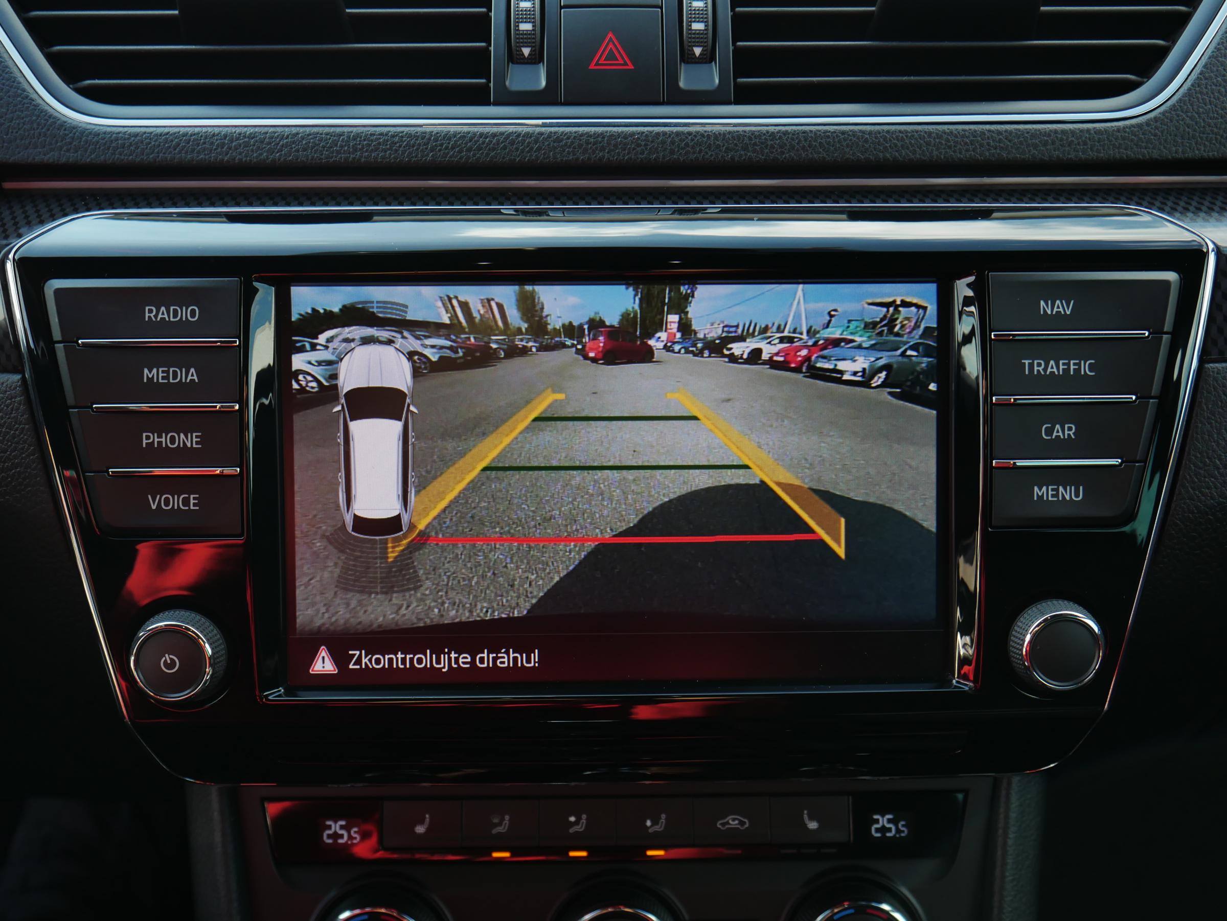 Škoda Superb III, 2017 - pohled č. 18