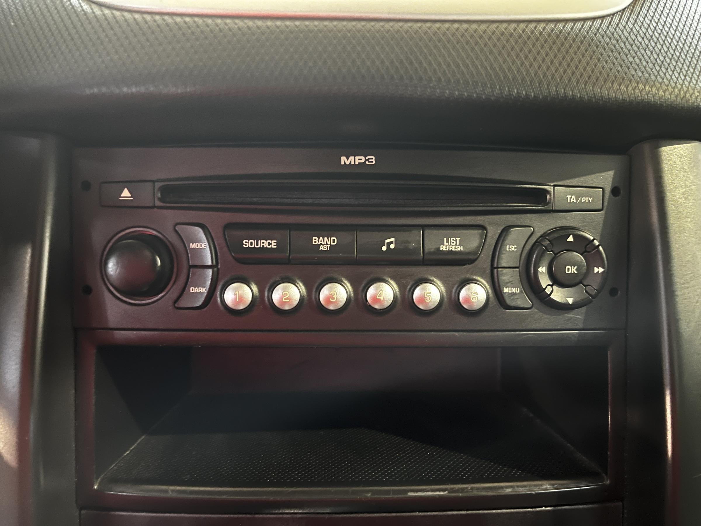 Peugeot 207, 2009 - pohled č. 13