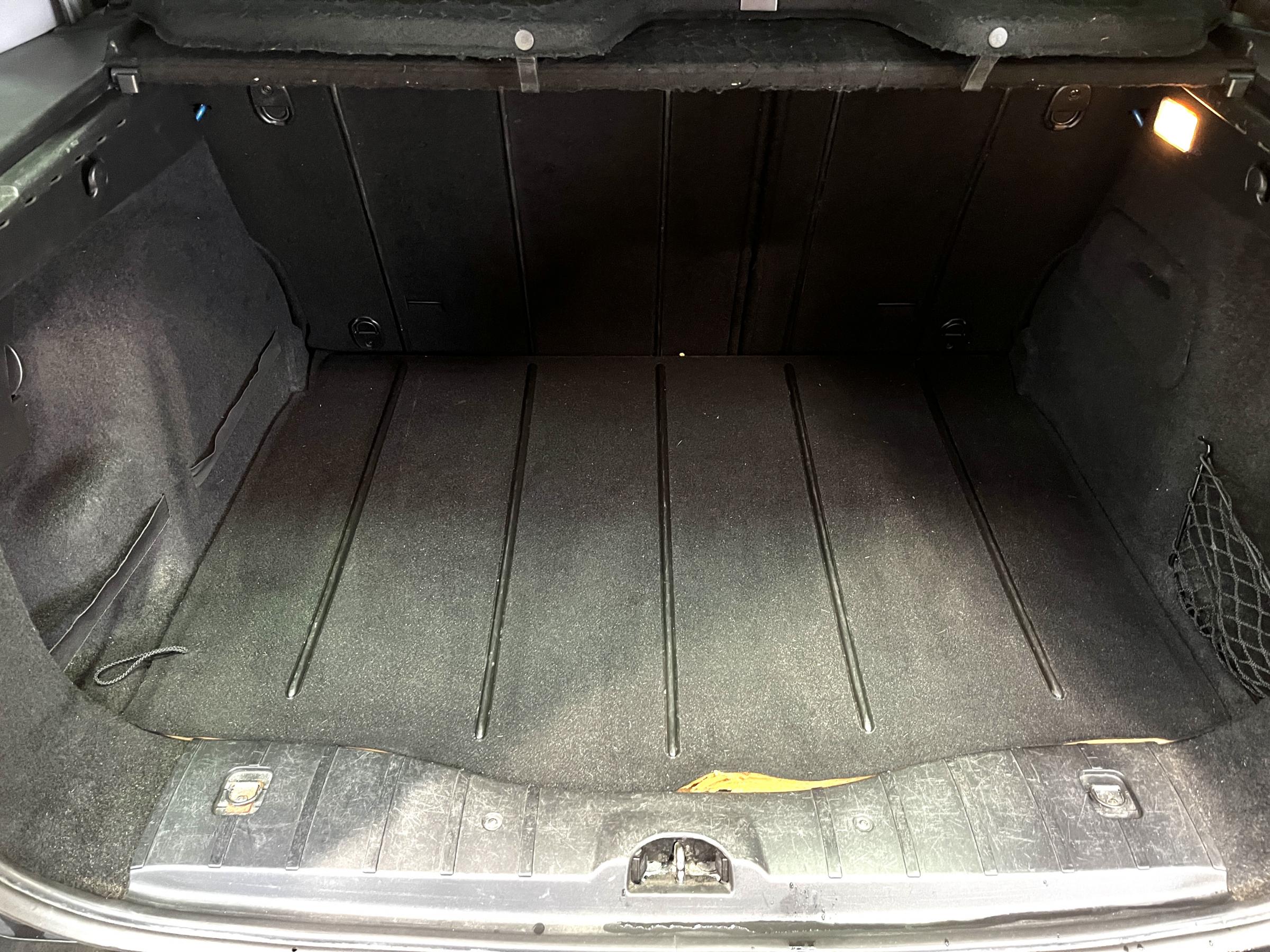 Peugeot 207, 2009 - pohled č. 7