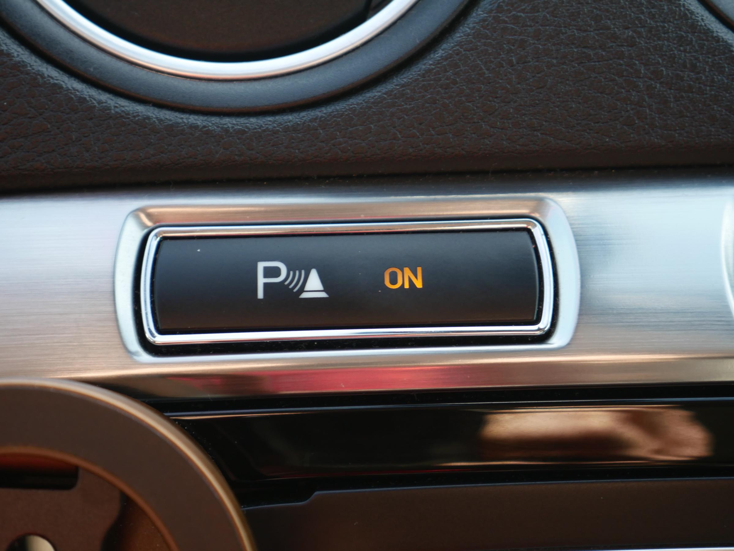 Ford S-MAX, 2012 - pohled č. 14