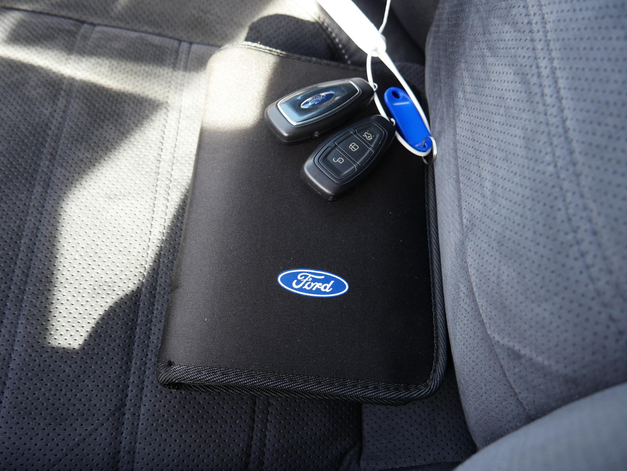 Ford S-MAX, 2012 - pohled č. 20