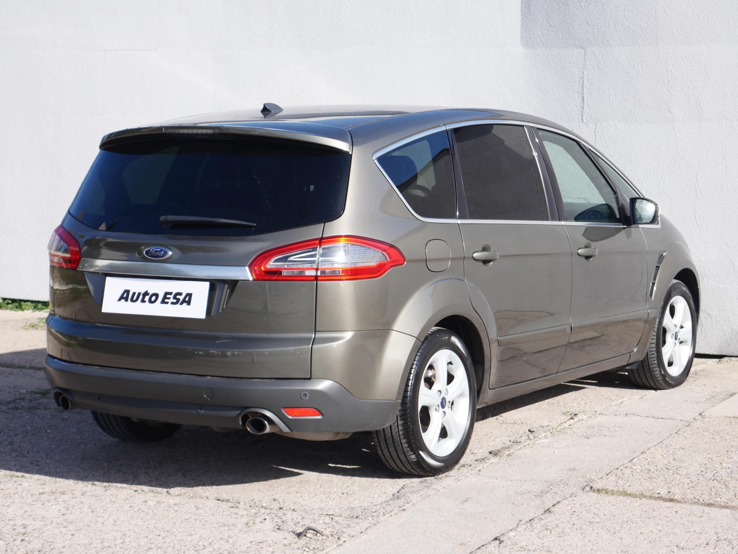 Ford S-MAX, 2012 - pohled č. 6